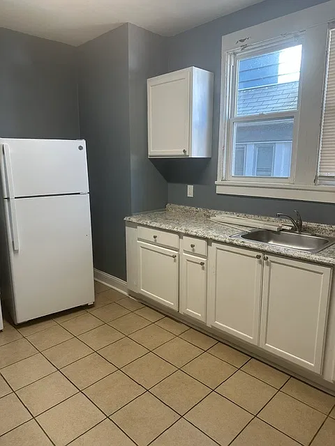 914 SW Polk St — Photo 3