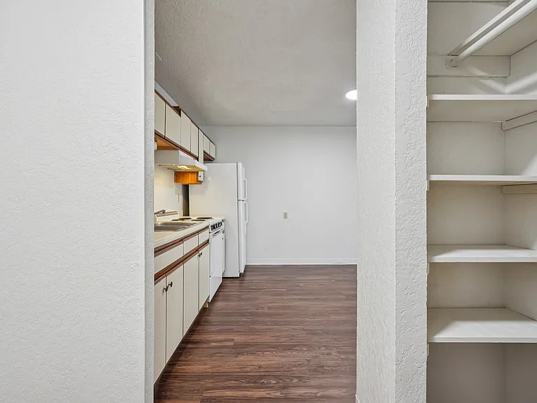 Silver Oaks Villas — Photo 44