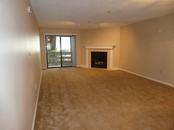 5th image of 1604 Arcadia Dr Unit 208
