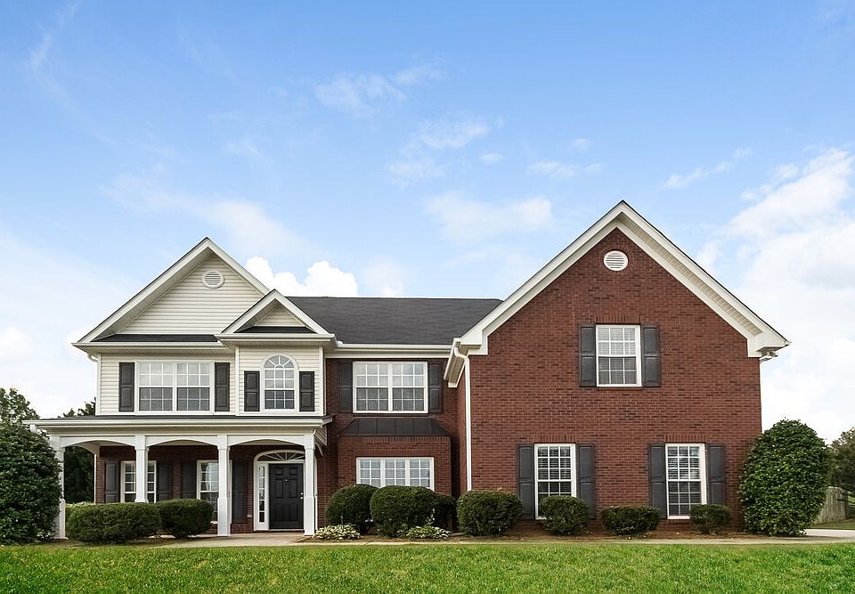 1st image of 370 Whitney Ln