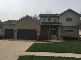 720 Hilbrich Ct, Dyer, IN