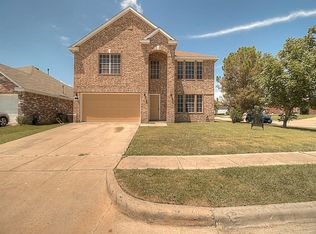 7304 Marsland Ln, Arlington, TX 76001
