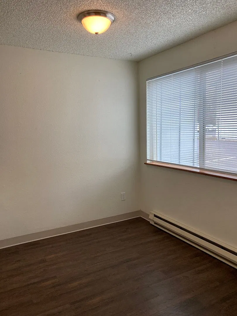 Westwood Townhouses — Photo 4