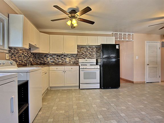 5th image of 9333 Ellen Dr