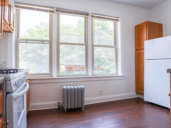 4th image of 4788 N Elston Ave APT 2
