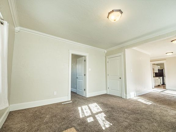 5th image of 649 S Conway Ct