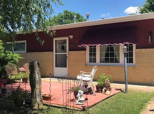 1007 N Walnut St, Iola, KS 66749