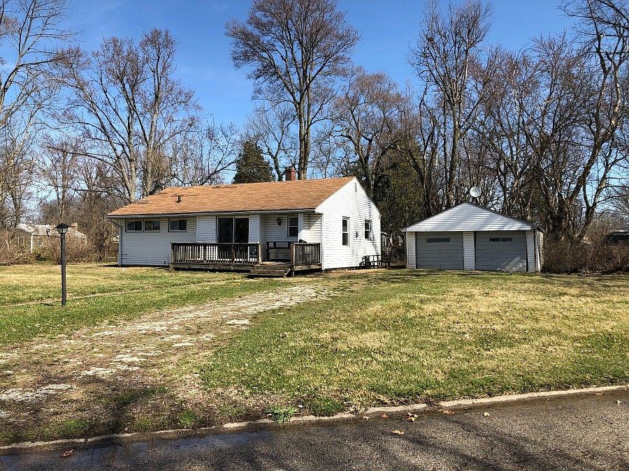 2nd image of 106 Mercator Dr