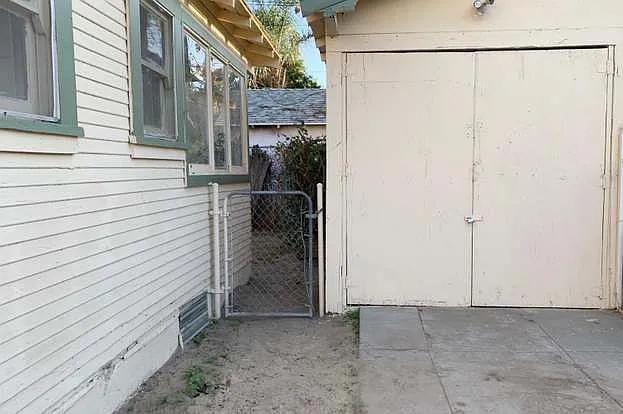 118 Eye St — Photo 24