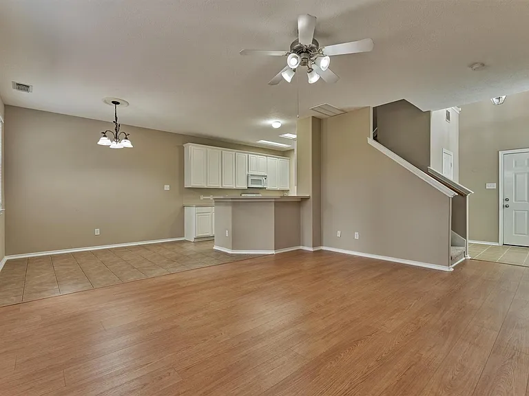 106 E Stedhill Loop — Photo 8