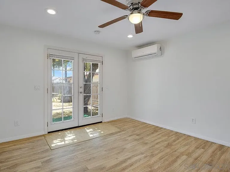 4618 Marlborough Dr #1/2 — Photo 8