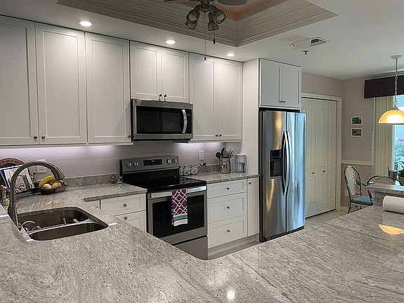 2nd image of 26781 Clarkston Dr #107