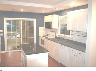 923 County Line Rd, Huntingdon Valley, PA 19006