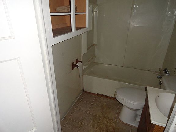 4th image of 420 Clearview Dr