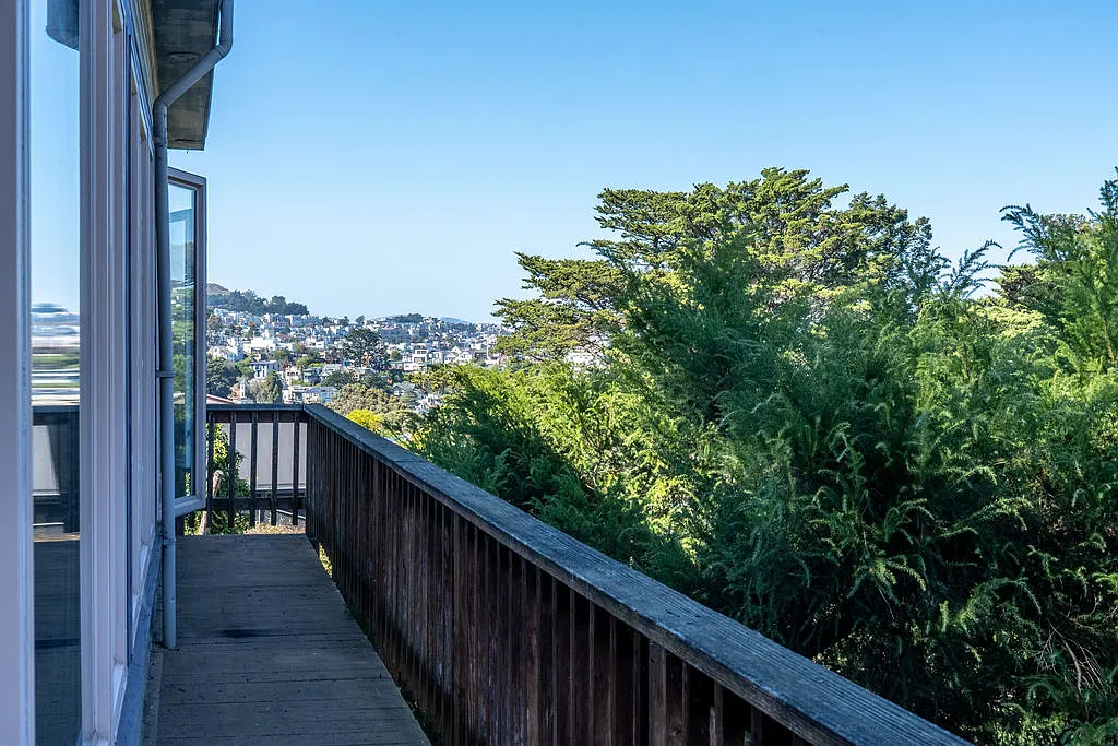 2 bed, $5,500 — Photo 2