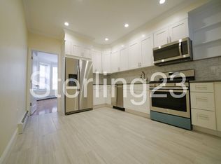 3014 34th St APT 2, Astoria, NY 11103