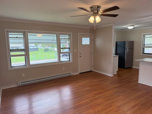 5th image of 164 11th St
