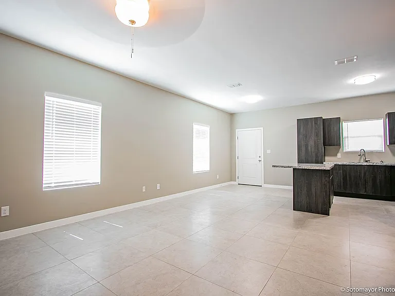 3405 Sahara Dr — Photo 5