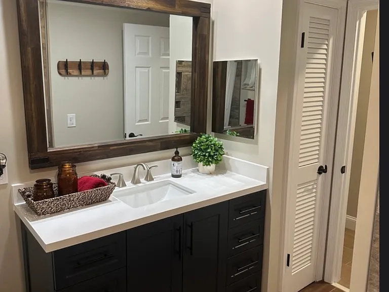 1090 Fairview Ln — Photo 13