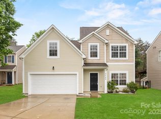 3725 Catawba Creek Dr, Gastonia, NC