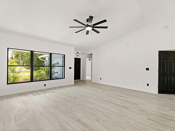 5th image of 760 DEL PRADO DRIVE