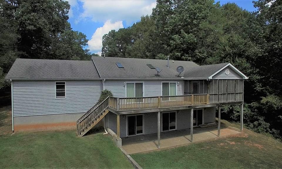 1st image of 380 Buckhead Dr