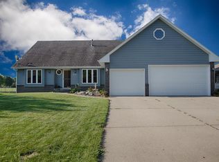 513 NE Stone Valley Dr, Ankeny, IA 50021