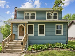 1827 Rainbow Dr, Cedar Falls, IA 50613
