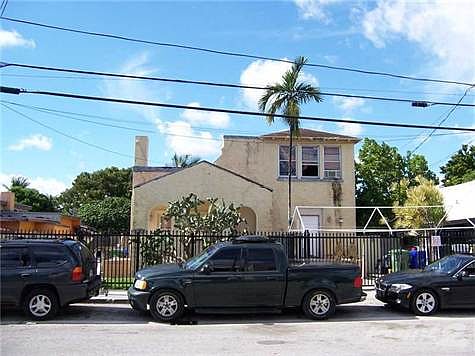 2nd image of 2620 NW 19th Ave