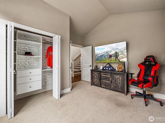 5th image of 20522 95th Avenue Ct E