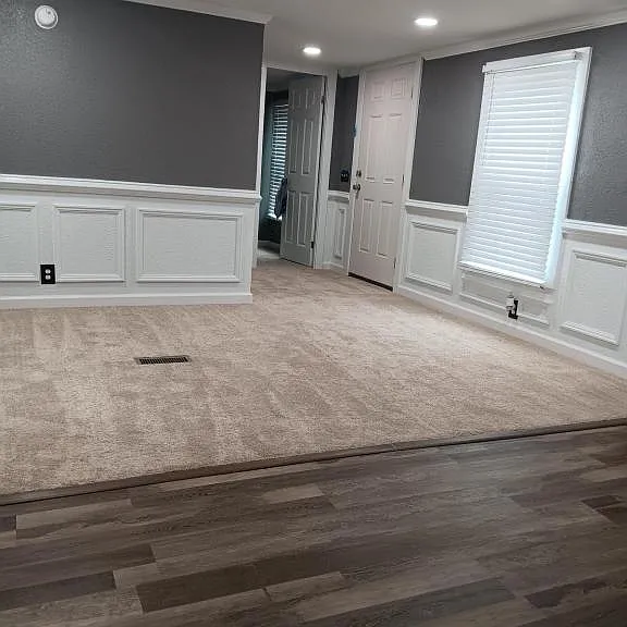 1739 Clover St — Photo 3