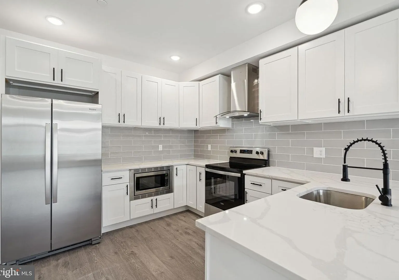 5629 Warrington Ave — Photo 3