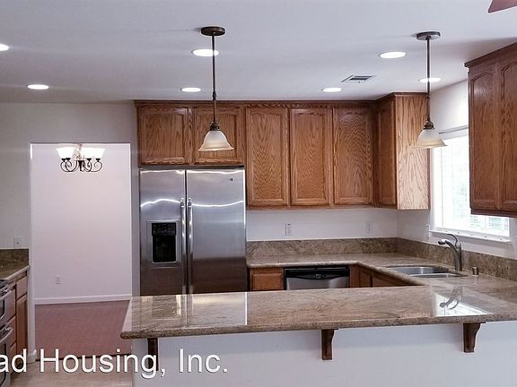 5th image of 2205 Landon Ln