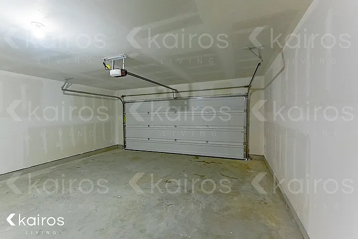 15601 Briar Forest Dr — Photo 18