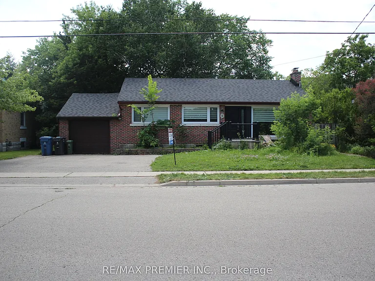 8 Marlborough Rd #BASEMENT — Photo 1