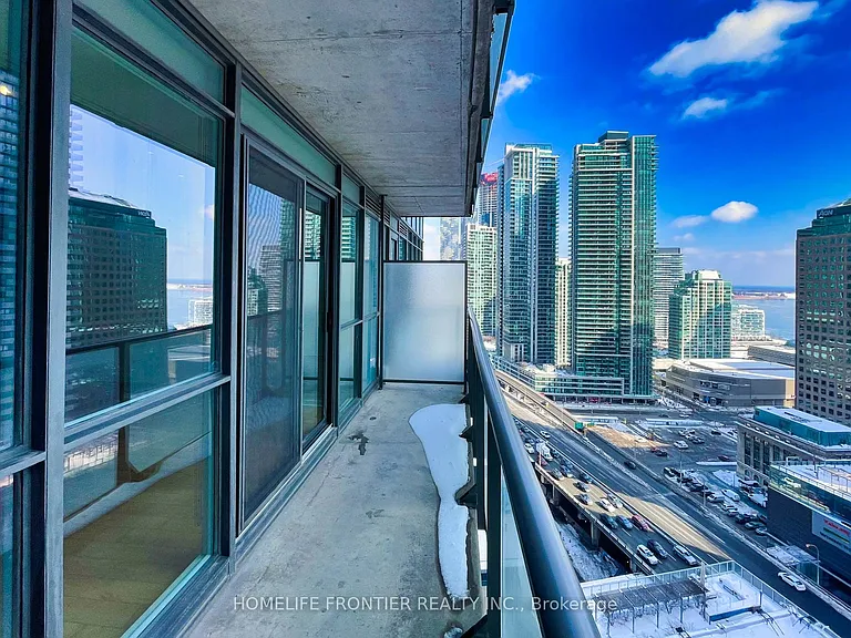 65 Bremner Blvd #2111 — Photo 21