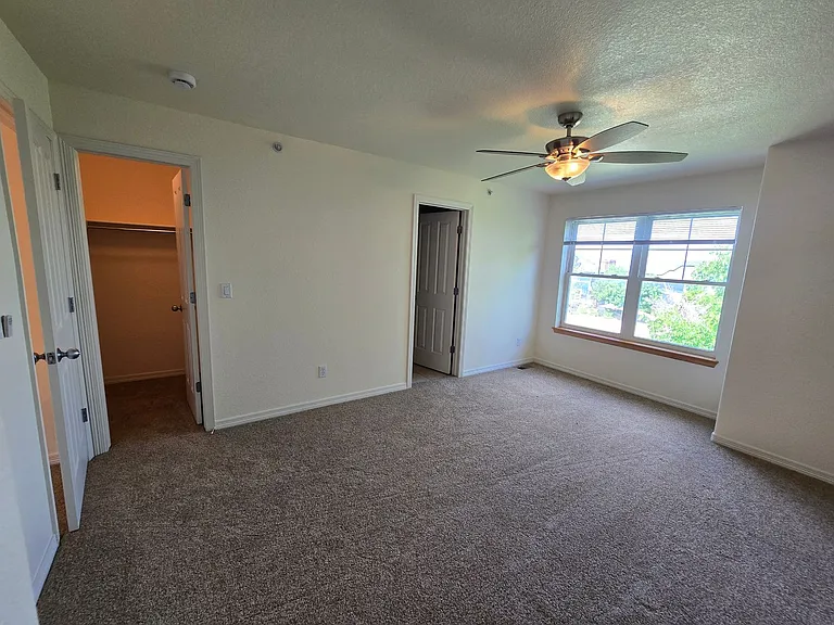 1001 Laramie Blvd #15-E — Photo 15