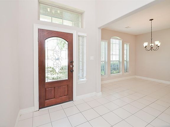 4th image of 9203 Honey Bird Court