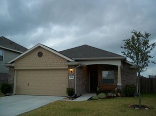 5339 Rio Dr, Baytown, TX 77521
