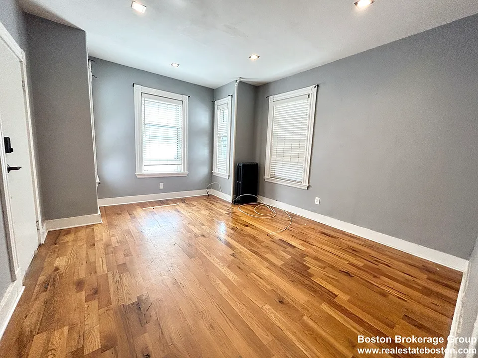 14 Batchelder St #3