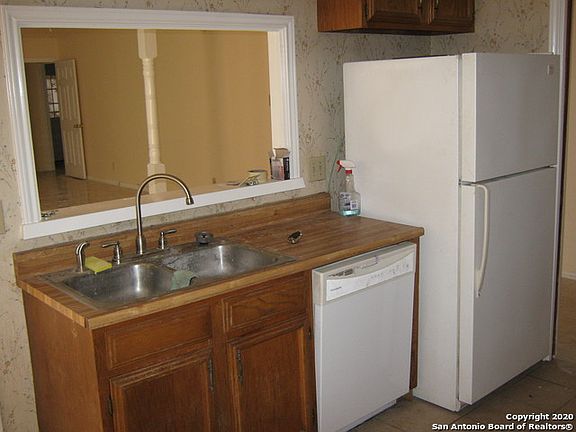 5th image of 9227 Rustlers Creek Dr
