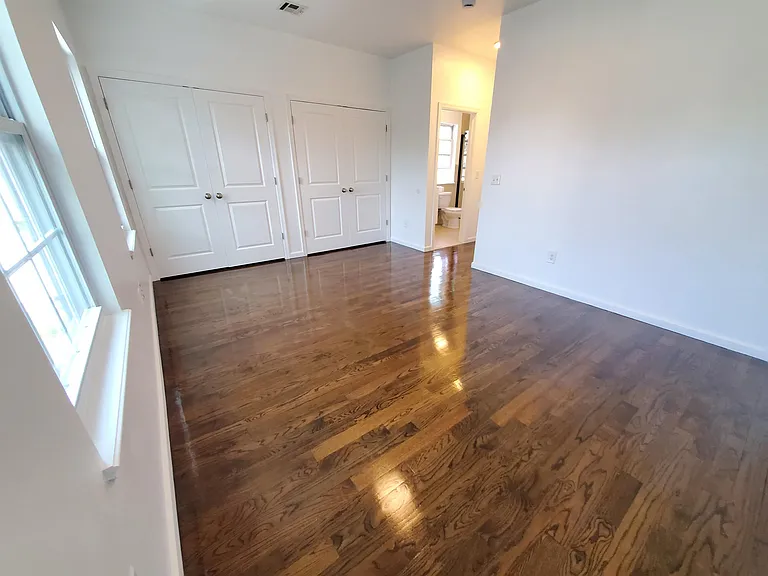 10 Mechanic St #2 — Photo 12