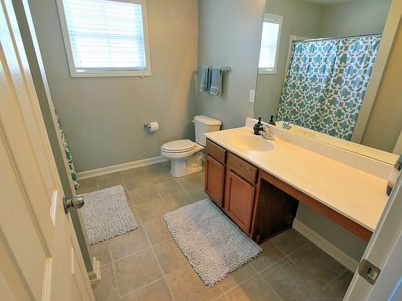 5th image of 140 Salem Creek Dr