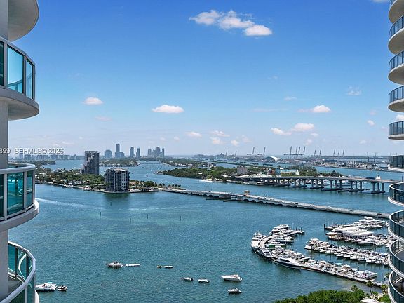 2nd image of 1800 N Bayshore Dr APT 2511