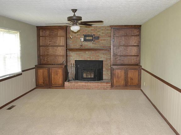 4th image of 11258 Bridgeview Dr NW