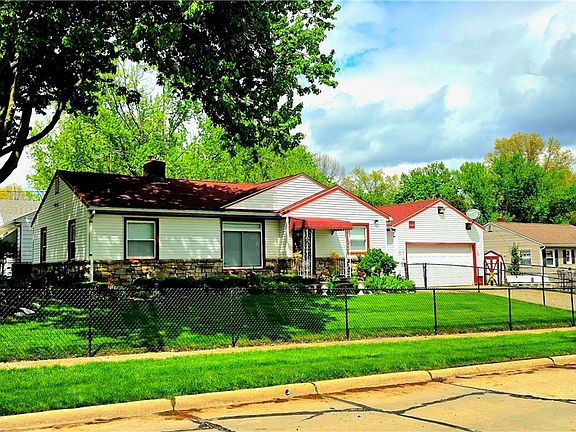 2nd image of 3651 Dick St