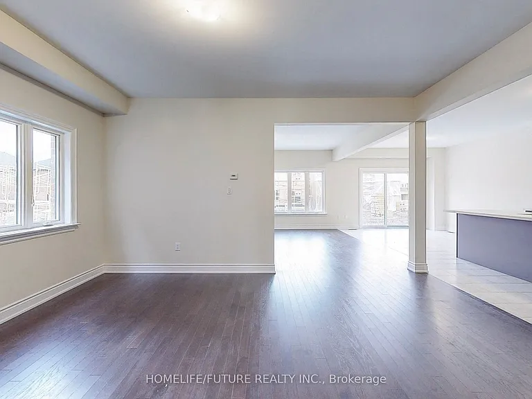 227 Heritage St — Photo 9