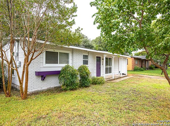 3rd image of 226 Hillview Dr