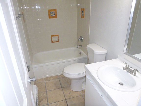 4th image of 781 Ocean Shores Blvd NW #239