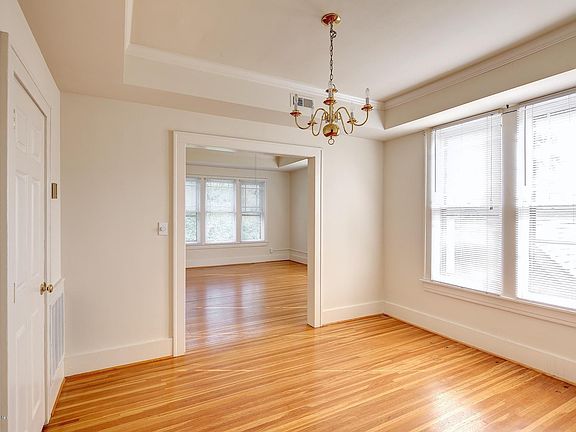 5th image of 2120 Douglass Blvd